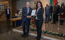 211221-22_250x154_crop_478b24840a