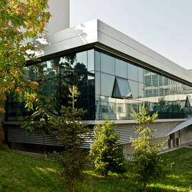 dsc-0005-copy_280x280_crop_478b24840a