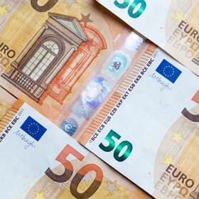 pexels-lukasz-radziejewski-7352057_280x280_crop_478b24840a