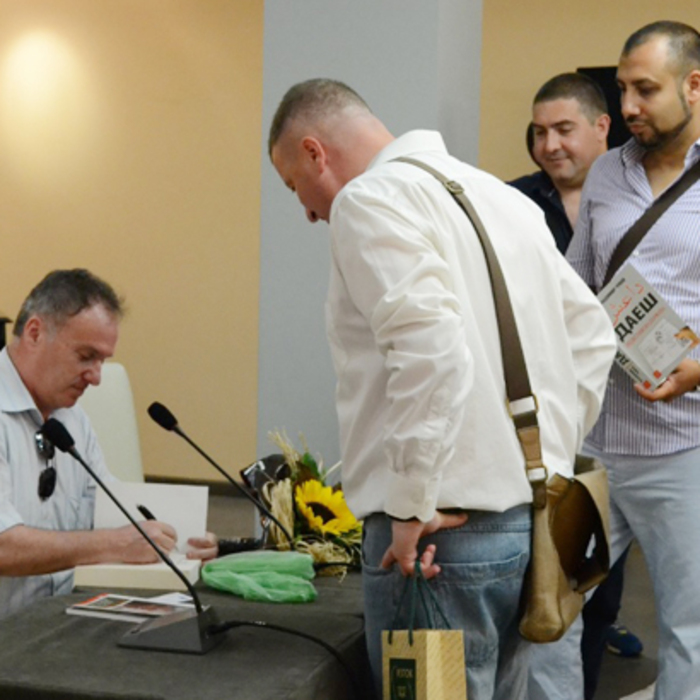 photo-3_700x700_crop_478b24840a