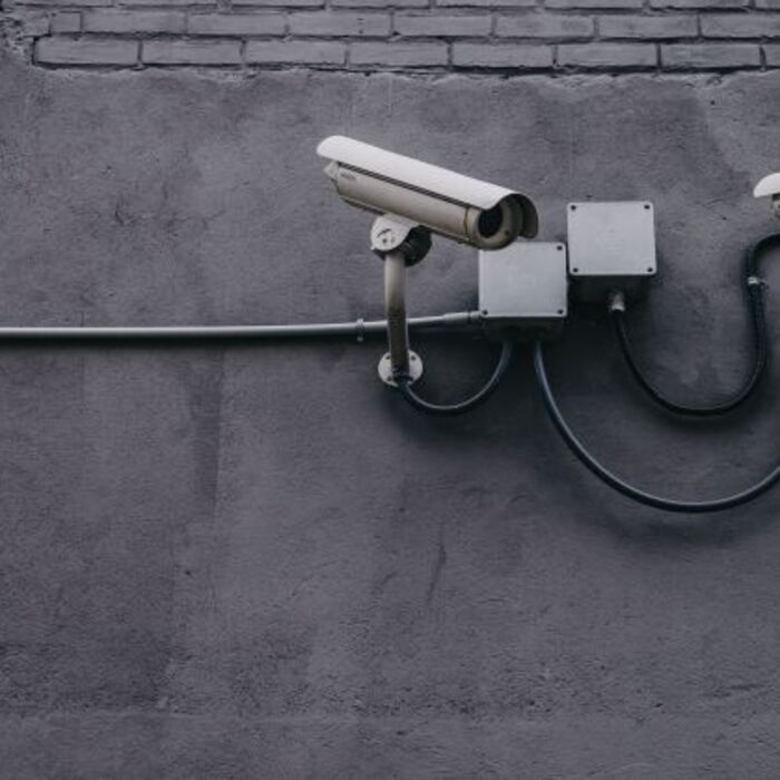 camera-cctv-equipment-430208_700x700_crop_478b24840a