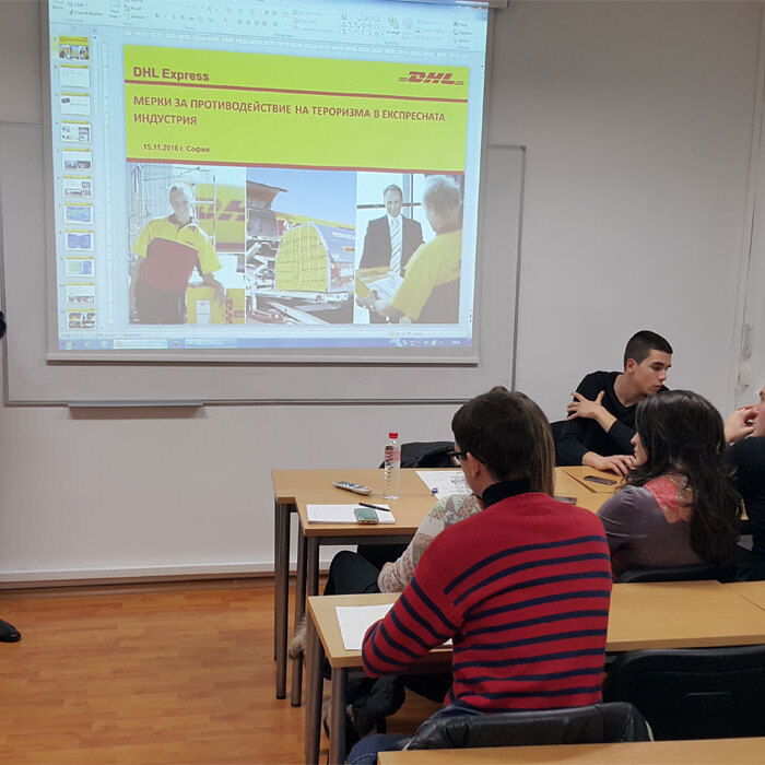 praktika_700x700_crop_478b24840a