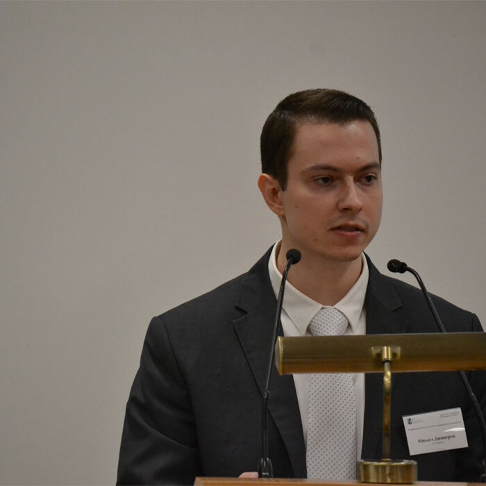 doktorant_700x700_crop_478b24840a