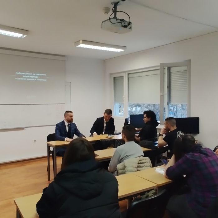 img-20240315-180108_700x700_crop_478b24840a