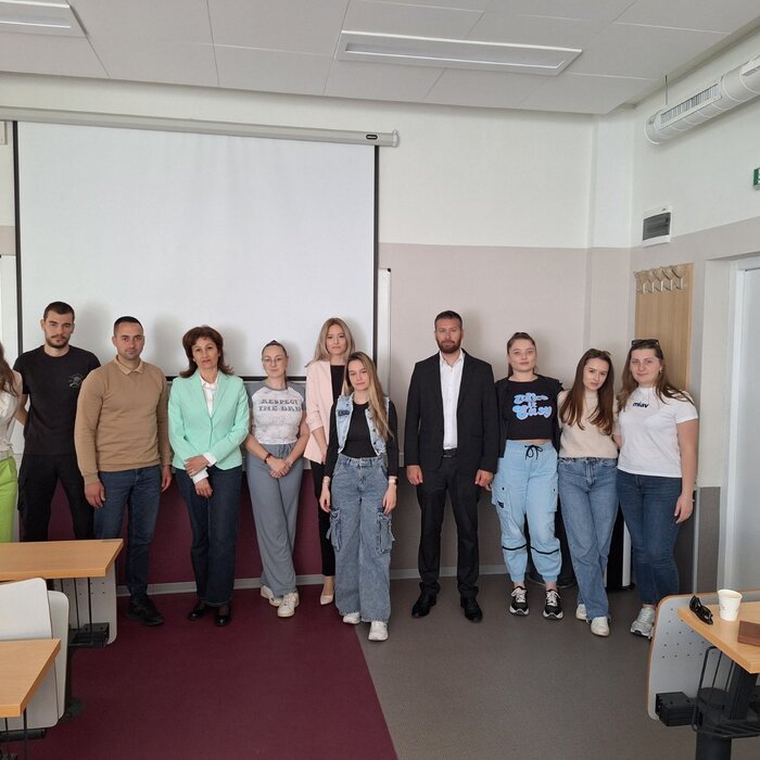 1000022958_700x700_crop_478b24840a